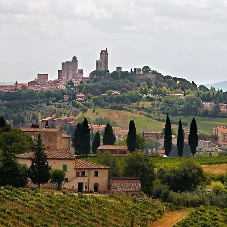 Tenuta Delle Rose * Montaione
